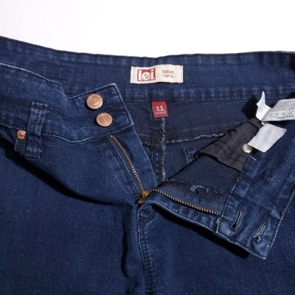 LEI High Rise Tatum Denim Stretch Jean Shorts 11 Juniors Dark Wash Indigo - Picture 4 of 10